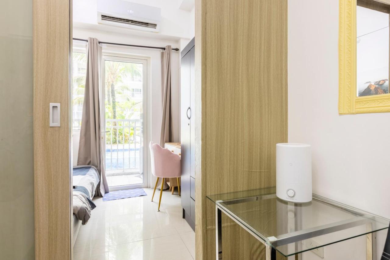 Staycation At Shore - Direct Pool Manila Exterior photo