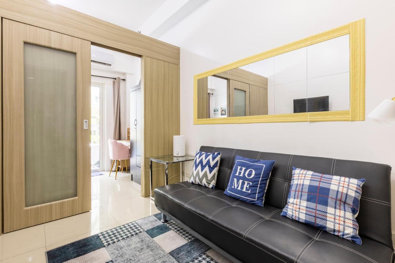 Staycation At Shore - Direct Pool Manila Exterior photo